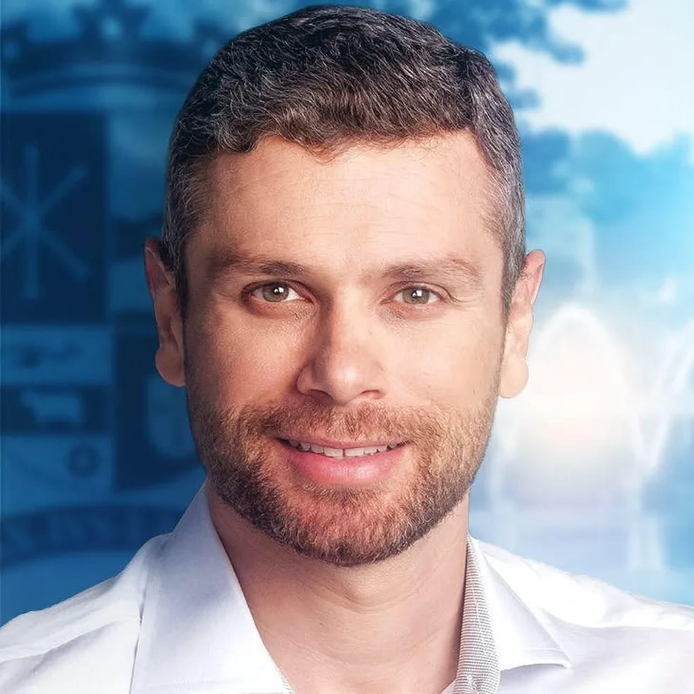 O  então prefeito de Barra Mansa (RJ), Rodrigo Drable, foi atacado por um cão da raça pitbull ao tentar ajudar um vizinho. E precisou ser hospitalizado.  Reprodução: Flipar