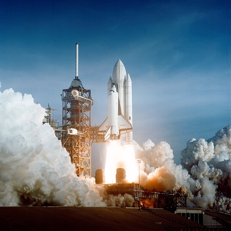 Além disso, a estação continuou a ser um ponto de lançamento chave para os programas de ônibus espacial da NASA, que começaram com o lançamento do Columbia em 1981. Reprodução: Flipar