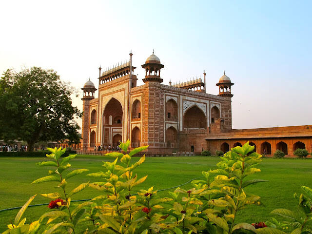 Forte de entrada do Taj Mahal. Foto: Reprodução/Pinterest