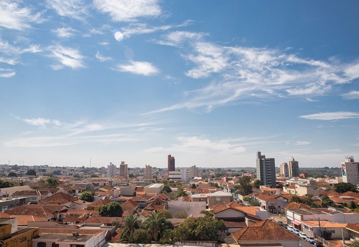 Curiosamente, portanto, a cidade de Barretos, no interior paulista, ficou entre as mais procuradas pelo público que usa o Airbnb para aluguéis por temporada.  Reprodução: Flipar