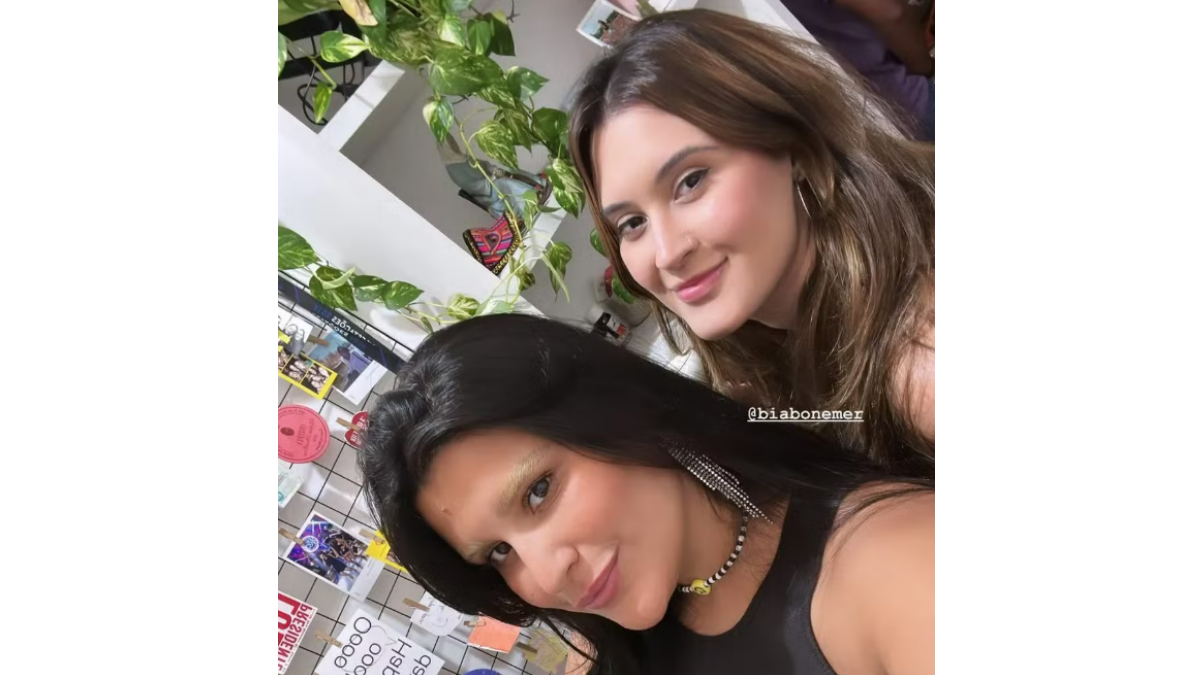 Giulia Costa e Bia Bonemer esclarecem boatos. Foto: Reprodução/Instagram