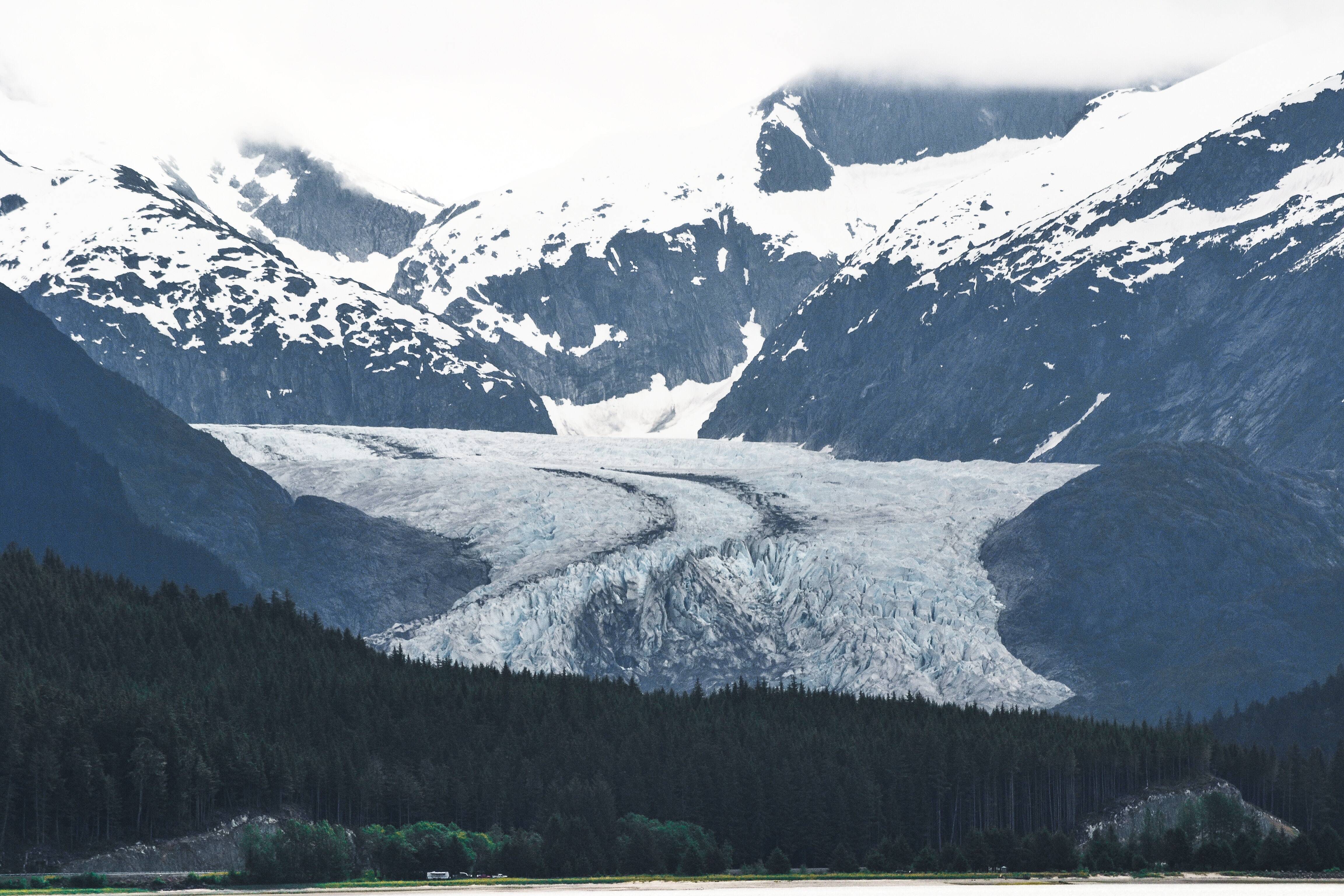 O Alasca é um dos 50 estados dos Estados Unidos, mas faz fronteira apenas com o Canadá. Foto: Pexels