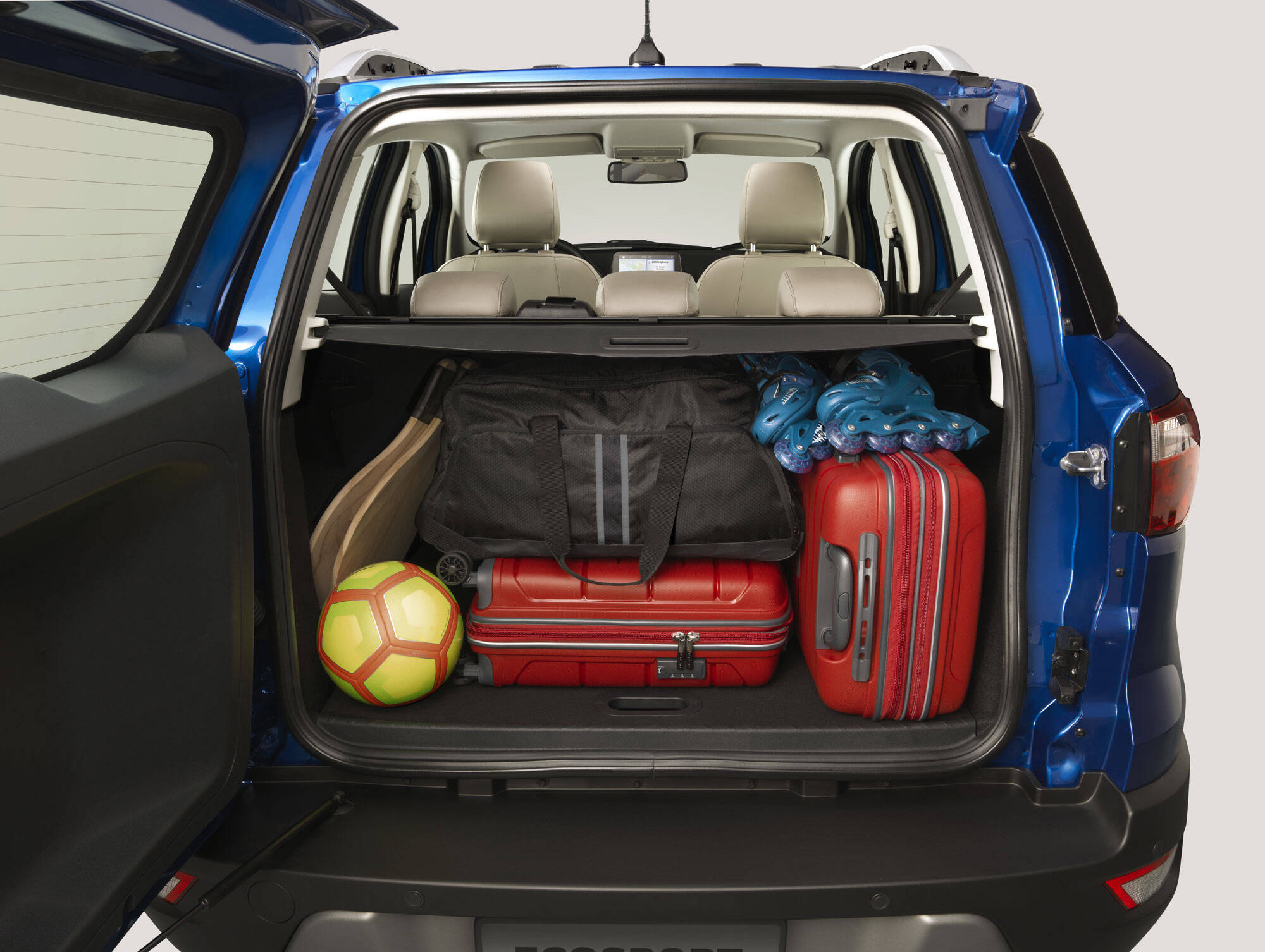 How to open ford ecosport trunk from inside