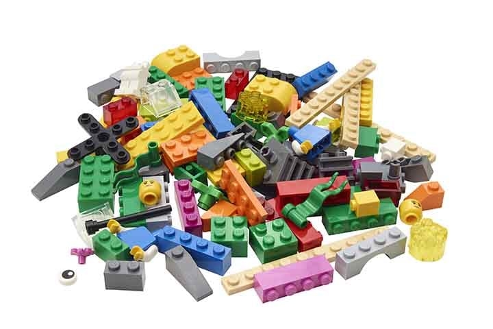 Após a Segunda Guerra Mundial, a empresa deixou de lado os produtos de madeira, matéria-prima escassa no período, e passou a estudar a possibilidade de usar plástico.

 Reprodução: Flipar