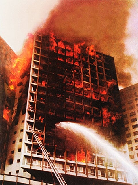 Há 50 anos, em 1/2/1974, o incêndio do edifício Joelma, em São Paulo, comoveu o país: 188 pessoas morreram e mais de 300 ficaram feridas.   Reprodução: Flipar
