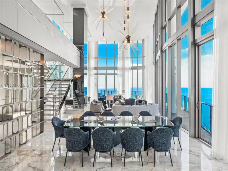 Gusttavo Lima colocou a venda um apartamento de luxo no Château Beach Residences, condomínio de luxo em Sunny Isles, em Miami, nos Estados Unidos. Divulgação Imobiliária Miami