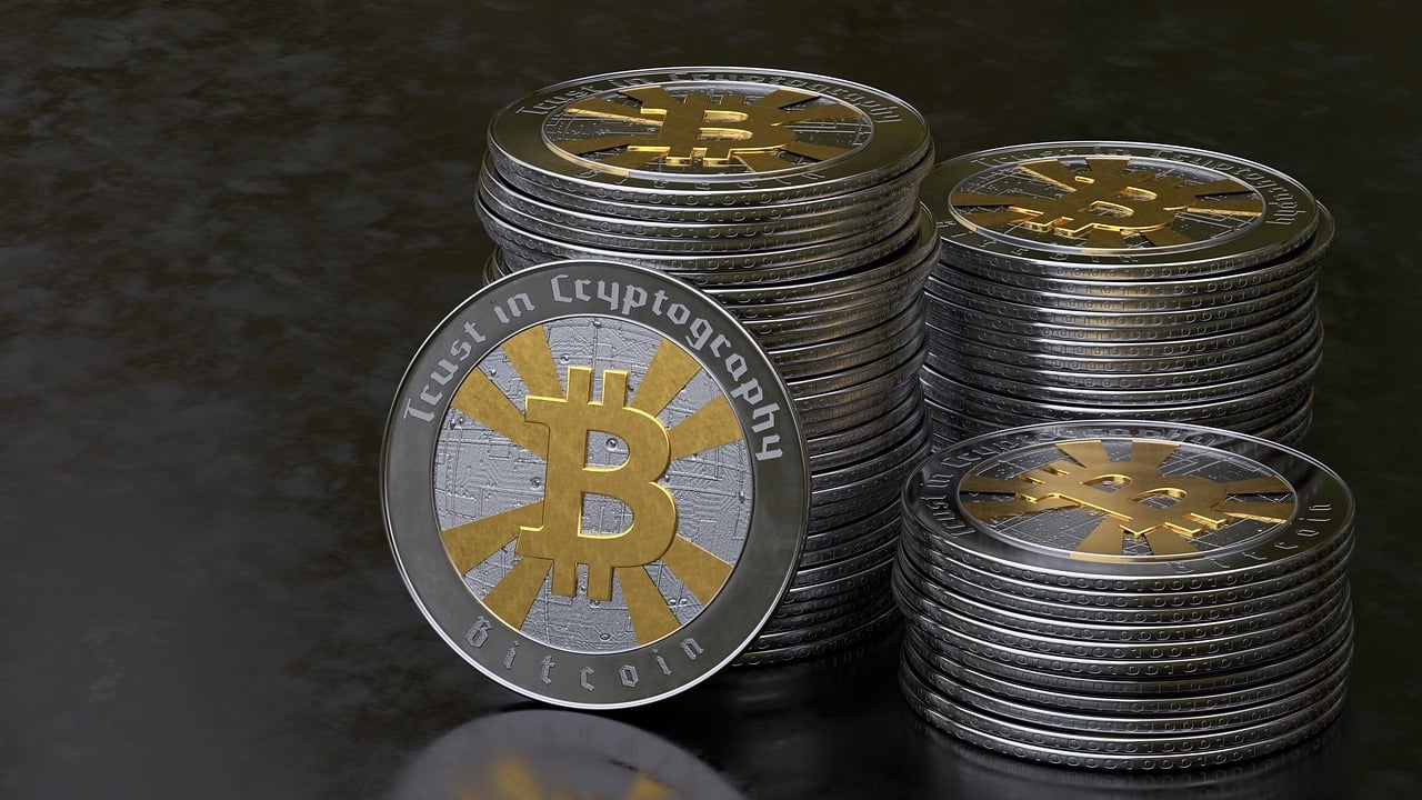 Inicialmente, a ideia era que ele operasse como uma moeda digital, porém com o passar do tempo passou a ser considerado um ativo especulativo e reserva de valor. Muitos o comparam ao ouro digital. 
 Reprodução: Flipar