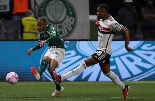 Mayke - Tricampeão brasileiro pelo Verdão, mostrou mais uma vez ser um dos atletas mais versáteis do elenco, atuando como lateral, ala ou até mesmo do outro lado do campo. - Foto: Cesar Greco/Palmeiras