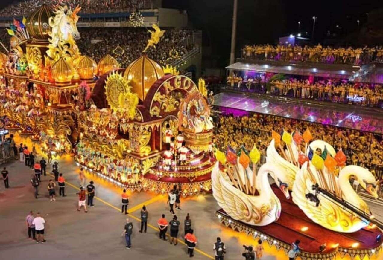 Gaviões da Fiel, Mancha Verde e Dragões da Real fazem bonito no desfile de São paulo. Foto: Fotos: FlickR Gaviões da Fiel/FlickR Mancha Verde e Instagram Dragões da Real