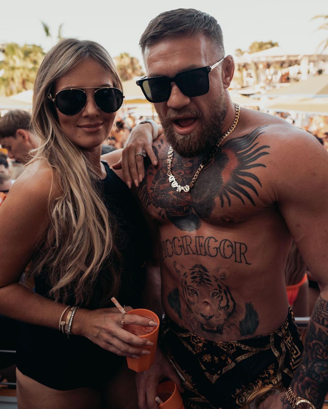 Conor McGregor escandaliza fãs ao postar ato sexual com a esposa imagem foto