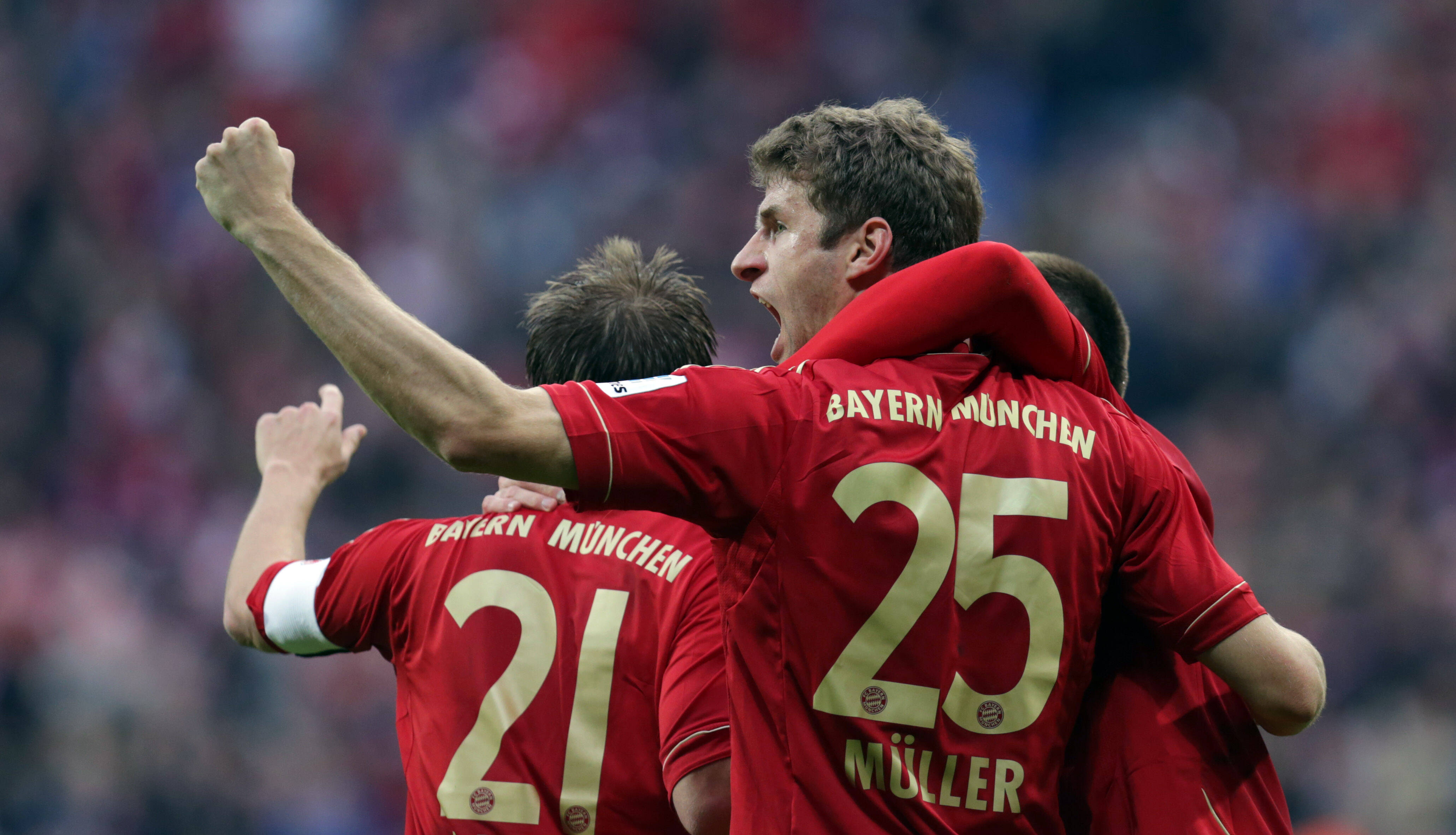 Thomas Müller comemora gol do Bayern de Munique AP