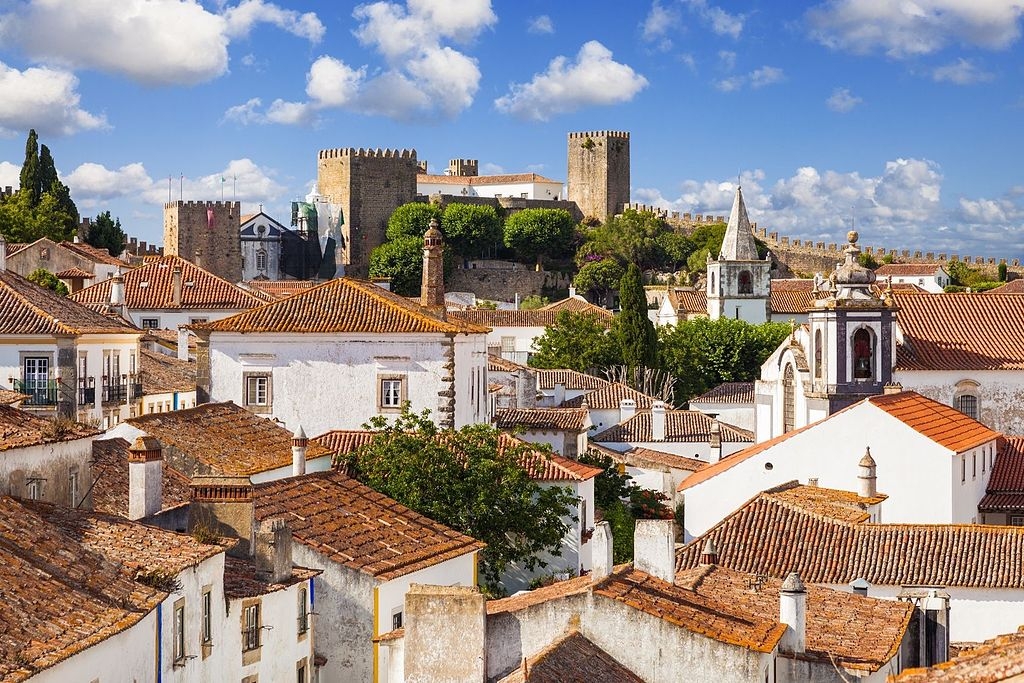 Óbidos (Portugal) - Esta vila integra o distrito de Leiria. Nos primórdios era um território dos mouros, Fundada em 1195, tem cerca de 11,5 mil residentes.  Reprodução: Flipar