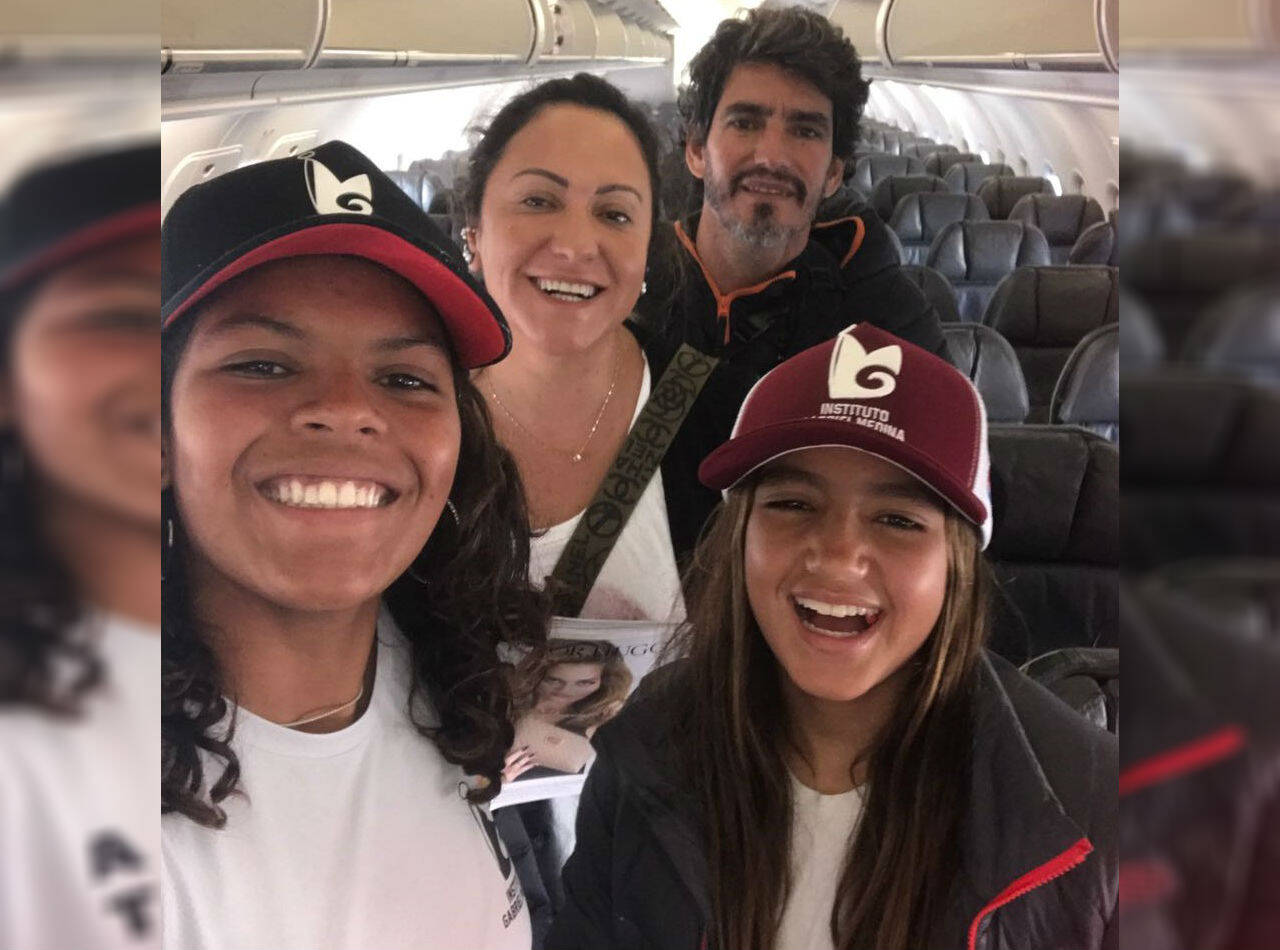 Rafaella Teixeira, Simone, Charles e Sophia Medina. Foto: Arquivo pessoal