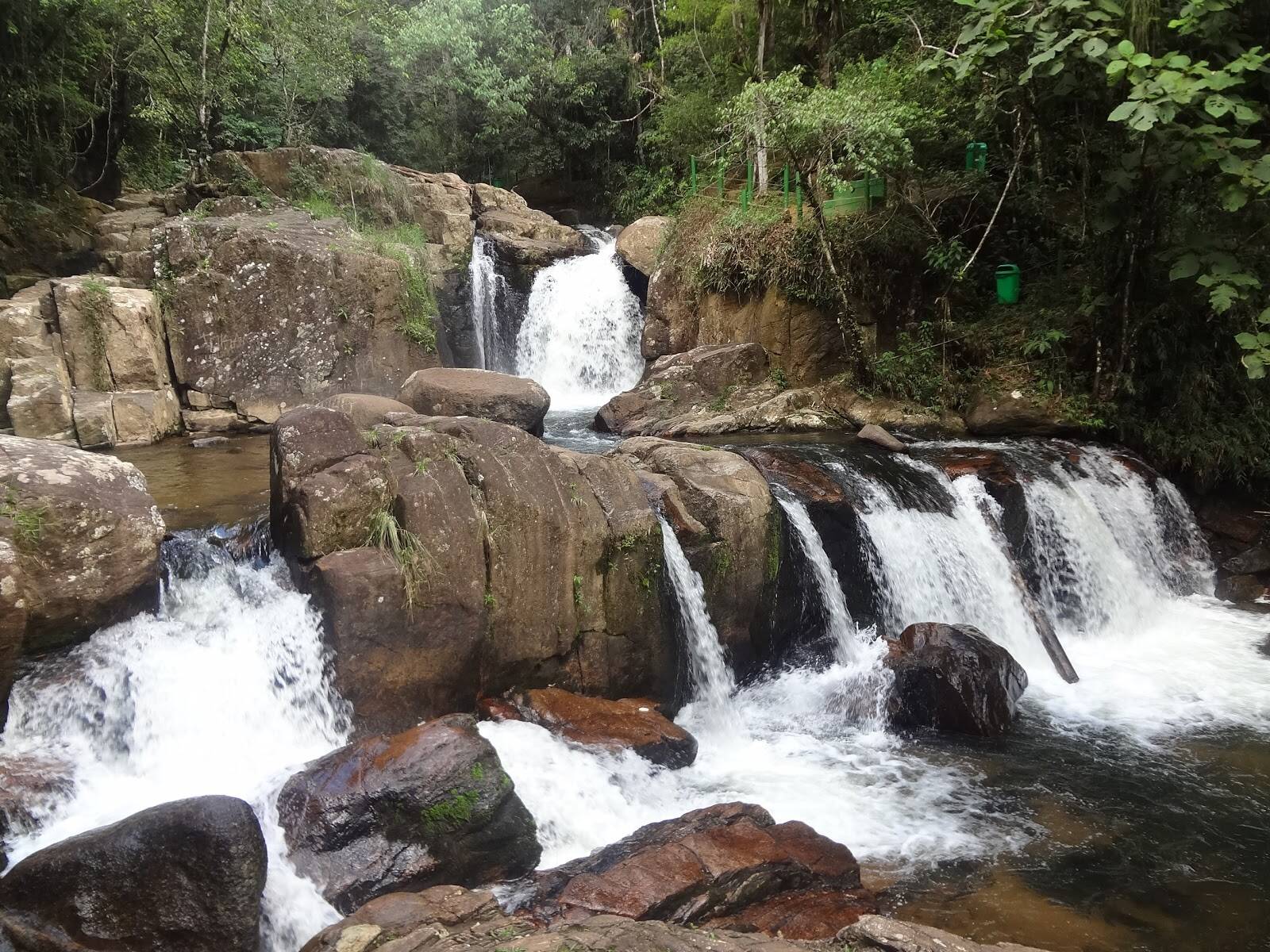 O local conta com cachoeiras e trilhas, como a Cachoeira Pedro David. Foto: Reprodução/