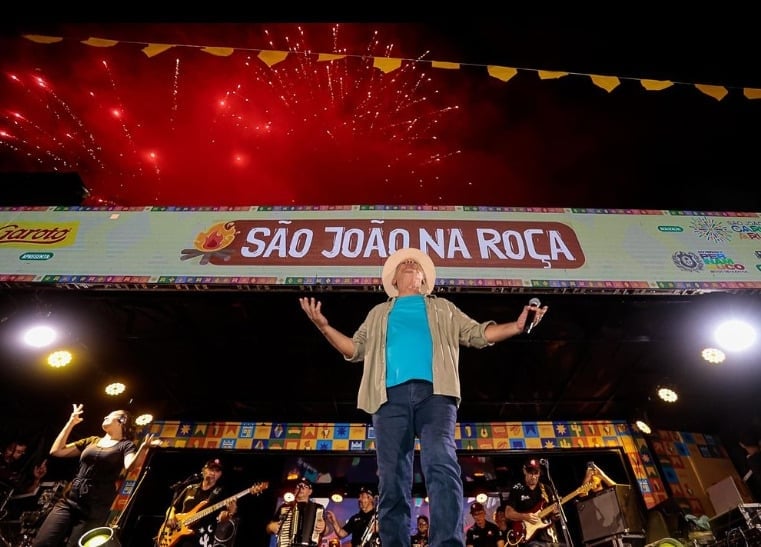 A festa junina de Caruaru, uma das maiores e mais tradicionais do Brasil, já começou. Até o fim de maio,  13 comunidades rurais vão receber a caravana itinerante do São João Na Roça. A partir do dia 1º de junho, a festa rola na cidade.  Reprodução: Flipar