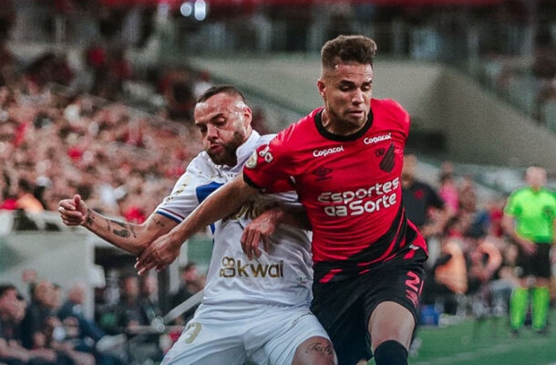 7º Athletico - 50 pontos - 0,001% de chance de título, 15,2% chance de Libertadores, zero risco de rebaixamento