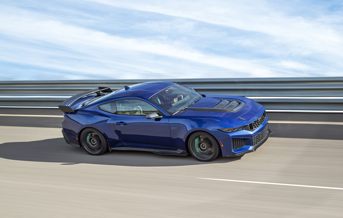 Ford Mustang Dark Horse SC Track Pack na pista. Foto: Ford/Divulgação