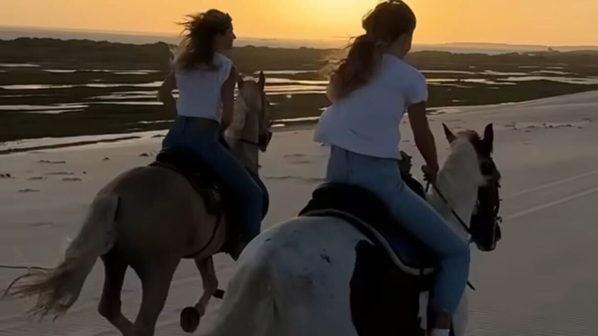 Gisele Bündchen passeia de cavalo no Maranhão Reprodução Instagram