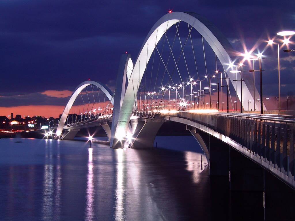 A famosa Ponte Juscelino Kubitschek. Foto: Reprodução/Wikipedia