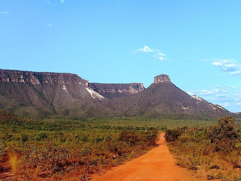 No entanto, o Jalapão é um local de difícil acesso, já que não possui aeroporto próximo. Por isso, quem quiser conhecer o parque precisa desembarcar em Palmas, reservar uma boa quantia em dinheiro e ter bastante disposição. Reprodução: Flipar