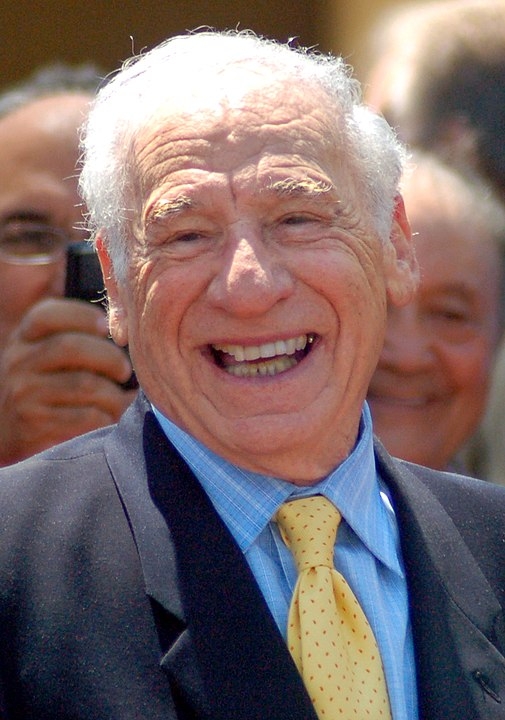 Mel Brooks - 98 anos. Nasceu em 28/6/1926 em Nova York (EUA). Ator, cineasta e músico. Um dos poucos artistas a receber os 4 maiores prêmios: Oscar (cinema), Grammy (música), Emmy (TV) e Tony (teatro).  Reprodução: Flipar