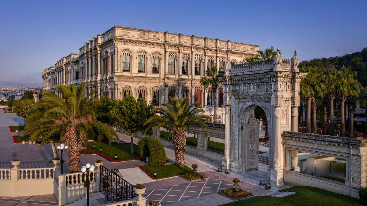 Portão histórico do Palácio de Çırağan. Foto: Divulgação/Ciragan Palace Kempinski
