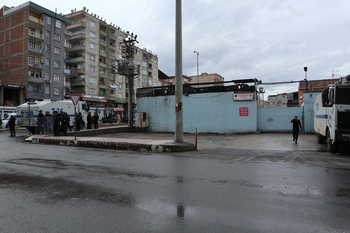 Diyarbakir (Turquia): Localizada no sudeste da Turquia, essa prisão ficou conhecida por suas constantes violações dos direitos humanos, condições precárias e insalubres. Reprodução: Flipar