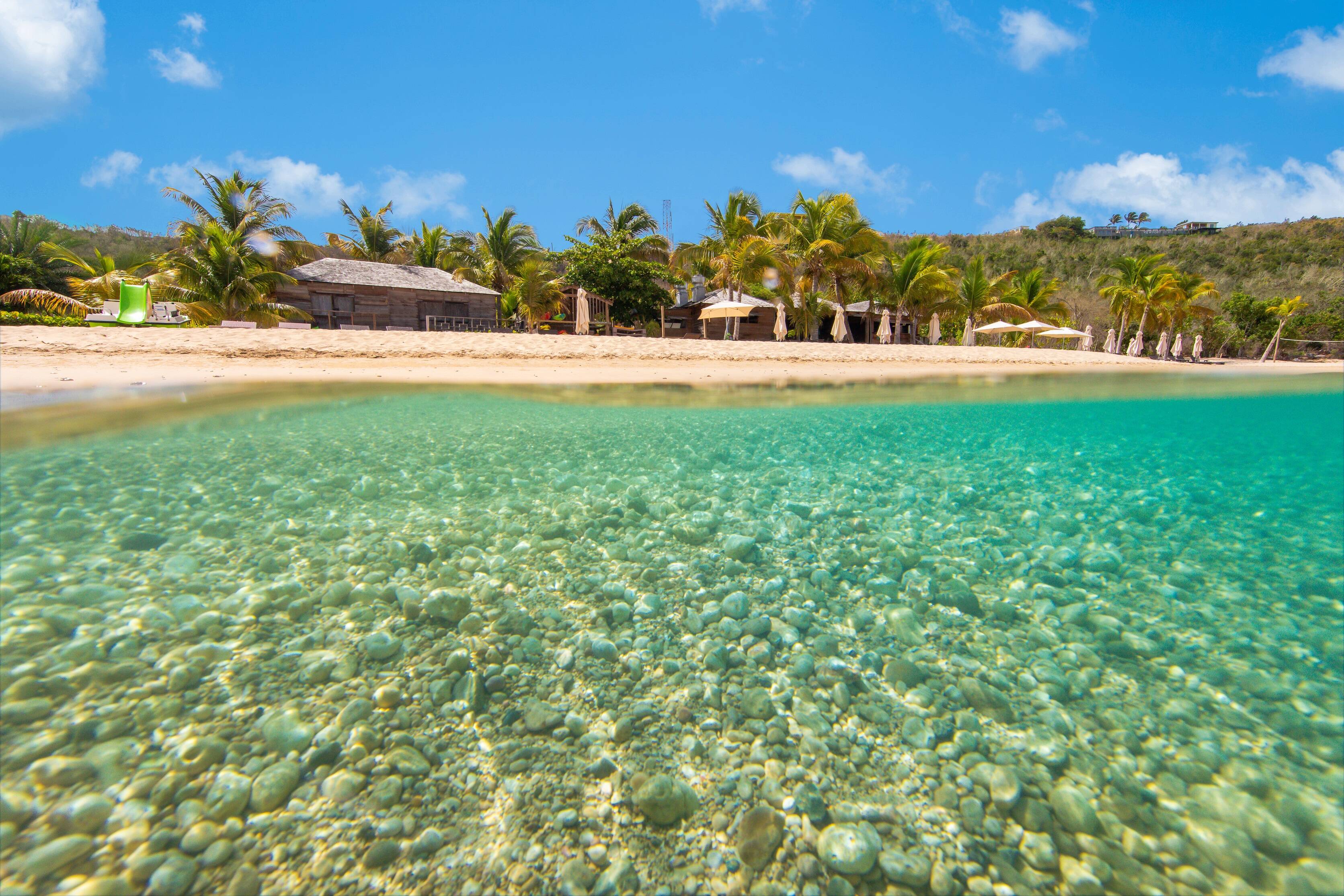 Anguilla é conhecida por seu clima de tranquilidade e por ser uma região sem superlotação; região chama atenção pelas águas claras e areias fofinhas. Foto: Divulgação