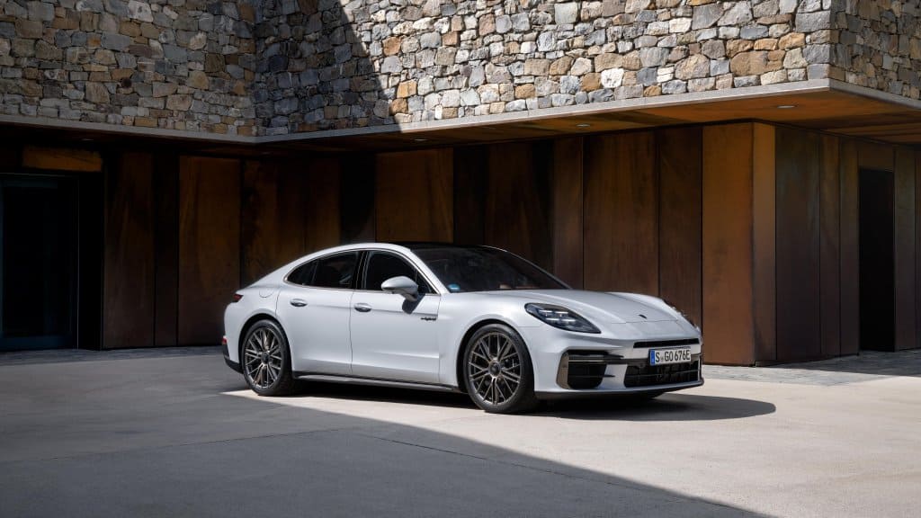 Porsche Panamera Turbo S E-Hybrid Divulgação