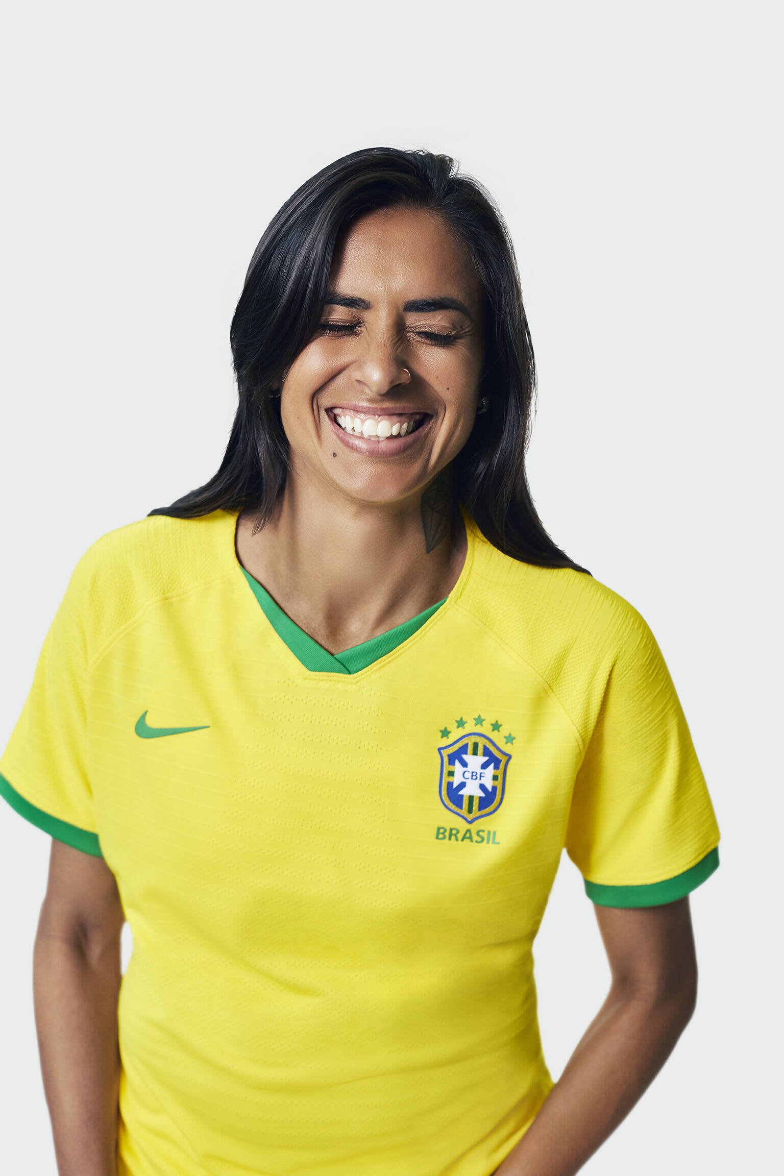 As novas camisas da seleção brasileira feminina para Copa do Mundo de 2019. Foto: Divulgação/Nike
