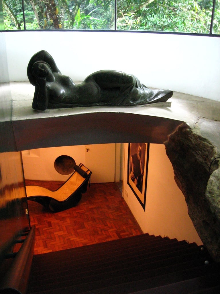  Um resultado tão especial que a residência foi tombada pelo Patrimônio Histórico Nacional em 2007, quando o arquiteto fez 100 anos.  Reprodução: Flipar