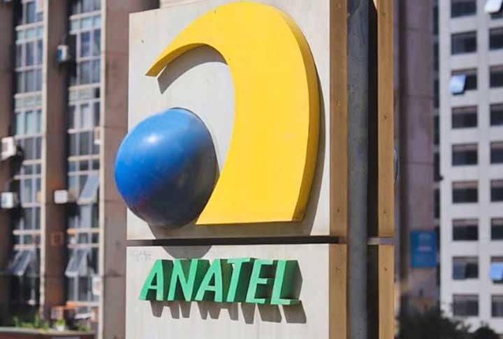 Agora, a vida do consumidor pode ficar ainda mais complicada após uma regra aprovada pela Agência Nacional de Telecomunicações, a Anatel. A partir de agora, as operadoras poderão reduzir suas lojas físicas pelo país.