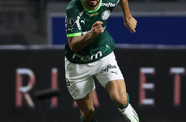 FLACO LOPEZ - Entrou aos 28 da etapa final para dar mais força ofensiva a um time que cansou em campo. E mostrou com seu mau futebol por qual motivo é o reserva do reserva do ataque NOTA 4,0 - Foto: Cesar Greco/Palmeiras