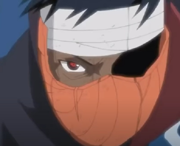 Um dos personagens mais enigmáticos e essenciais para a história de Naruto Shippuden, Tobi é capaz de utilizar o Kamui e, com isso, teletransportar seu corpo para outra dimensão. Isso faz com que poucos ninjas consigam realmente atingi-lo.  No entanto, antes de conseguir o Rinnegan, seus golpes de ataque não eram tão claros e destruidores. 