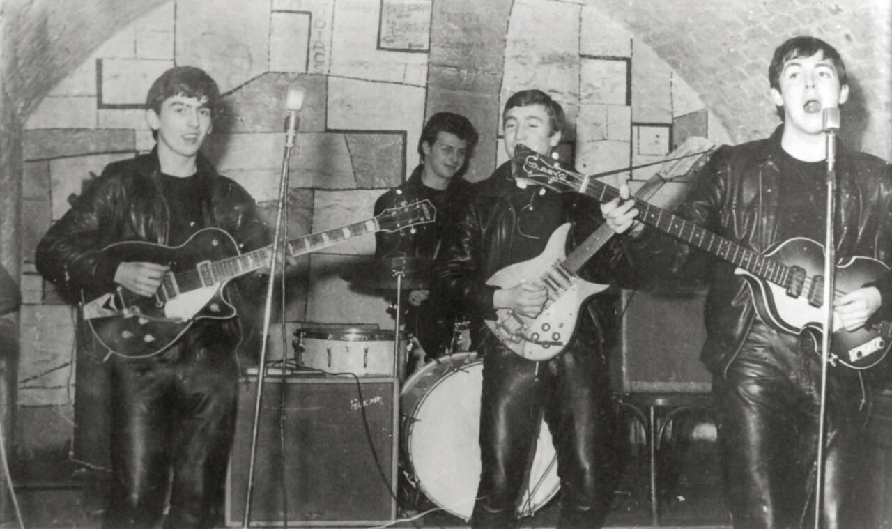 Foto de apresentação dos Beatles no Carven Club. Foto: Reprodução/Muzeez