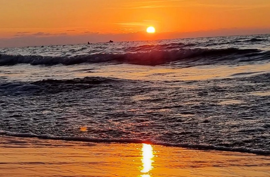 Pôr-do-sol na Praia de Bocagrande, em Cartagena (Colômbia) Reprodução/Instagram 05.07.2023