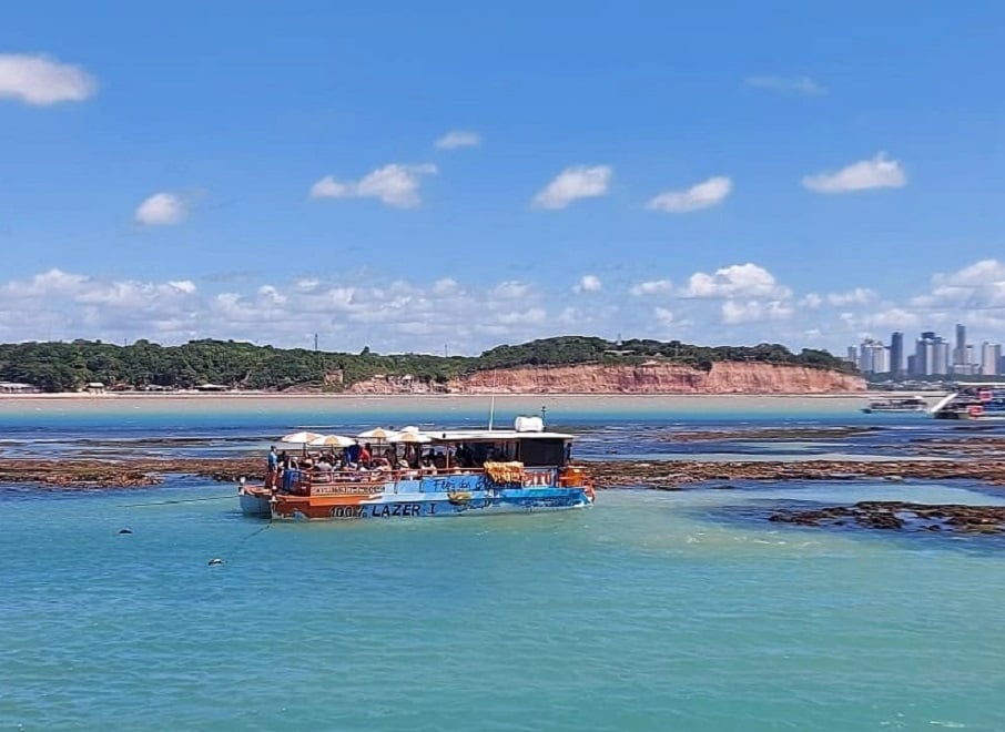 As piscinas naturais da Praia do Seixas, em João Pessoa (PB), são o ponto mais oriental das Américas. Foto: Reprodução/Instagram 08.05.2023