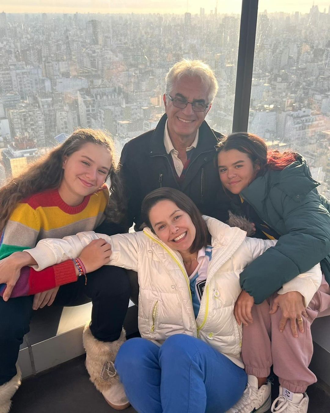 Bianca Rinaldi e Eduardo Menga com as filhas Reprodução/Instagram