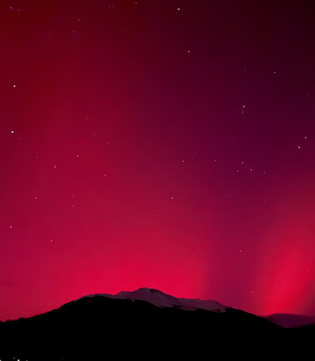 Aurora austral em Puerto Williams, no extremo sul do Chile Andrea Belen Pedrero/X