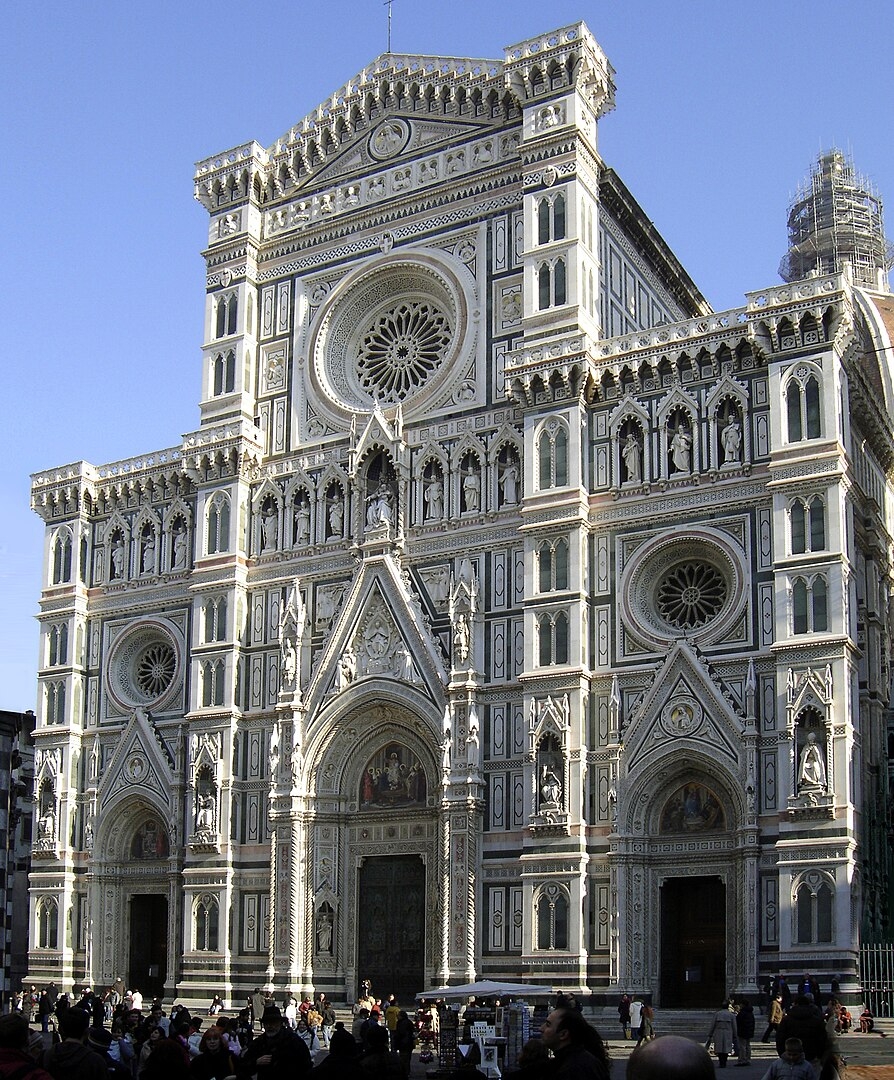 Santa Maria Del Fiore, em Florença, na Itália, começou a ser construída em 1296 e demorou 72 anos até ser inaugurada. Reprodução: Flipar