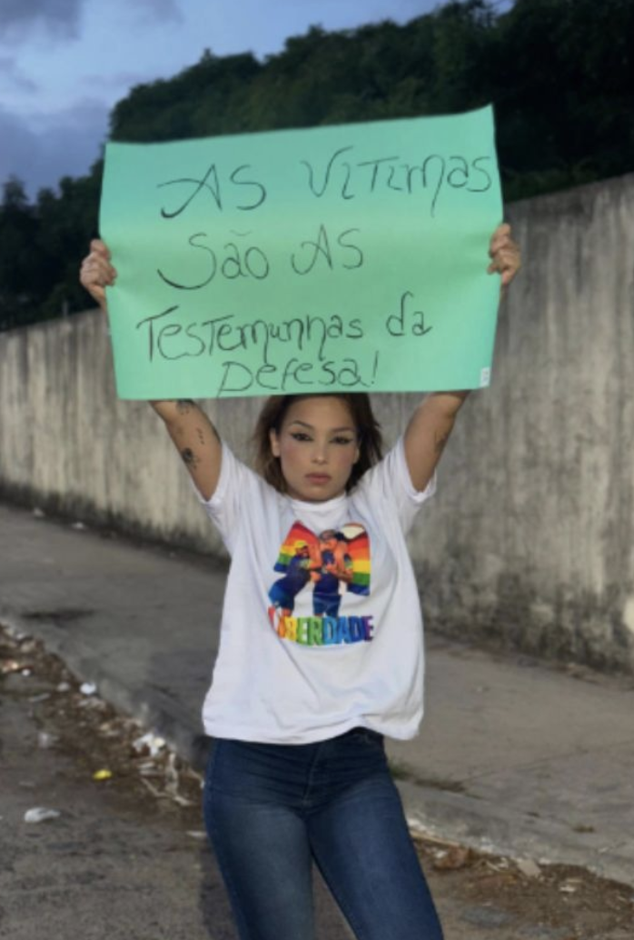 Influenciadora sai a favor do pai. Foto: Reprodução/redes sociais