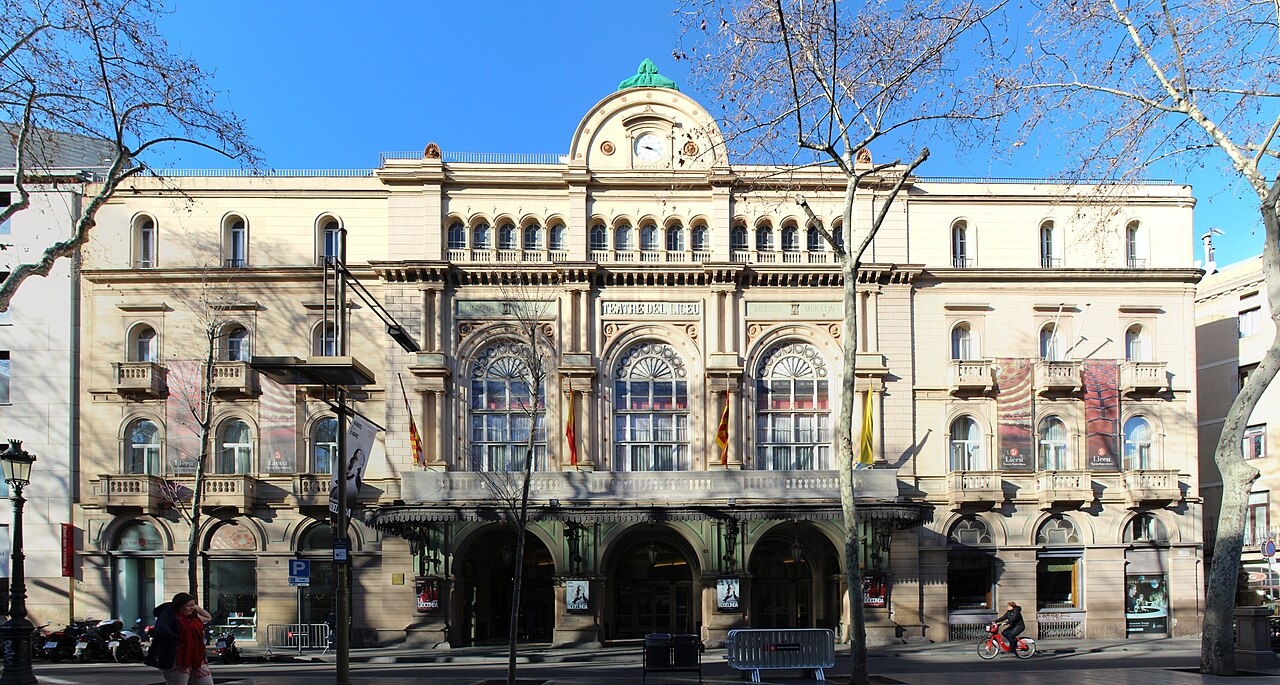 Liceu (Barcelona, Espanha) - O Gran Teatre del Liceu é uma das mais importantes casas de ópera da Espanha e da Europa, com uma história rica e uma programação de alto nível. Reprodução: Flipar