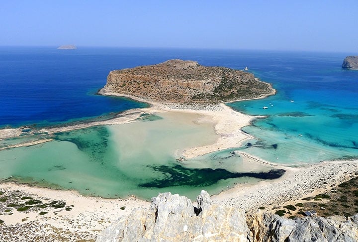 Banhada pelo Mar Egeu, Creta é a maior ilha da Grécia e a quinta maior do Mediterrâneo. Reprodução: Flipar