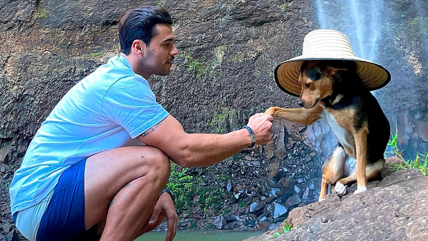 Leo Duarte adora viajar com a vira-lata Vitória. Foto: Arquivo pessoal