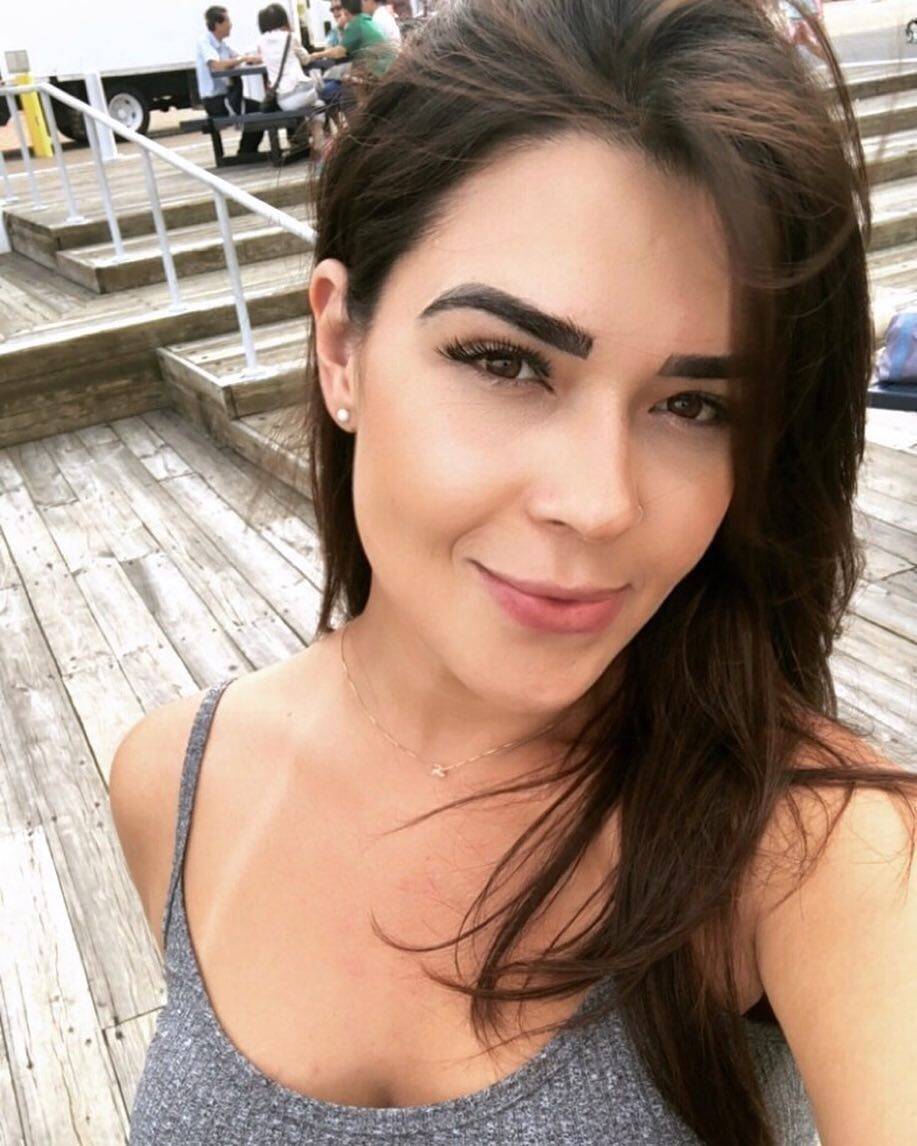 Allana Aguiar, a morena apontada como pivô da separação de Thiaguinho. Foto: Reprodução / Instagram