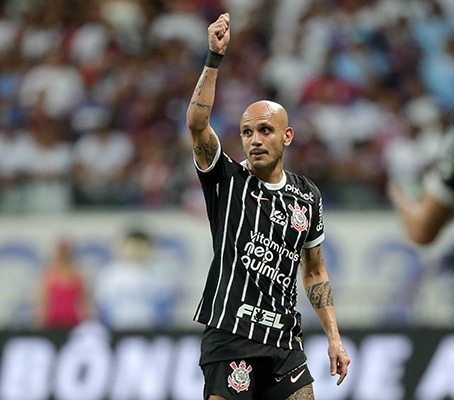 Fábio Santos - Foi um dos piores do Timão e sofreu muito na marcação. No primeiro gol, simulou falta e não disputou lance no alto - NOTA 5,0 - Foto: Rodrigo Coca / Ag. Corinthians