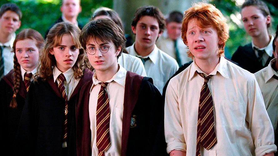  E agora a turma de Harry Potter, saga que acompanhou o crescimento dos personagens e, ao mesmo tempo, de seus intérpretes. Mostraremos quatro: 