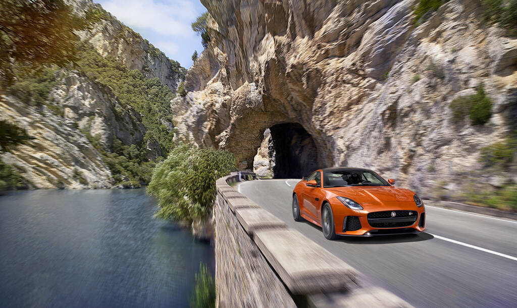 Jaguar F-Type SVR. Foto: Divulgação