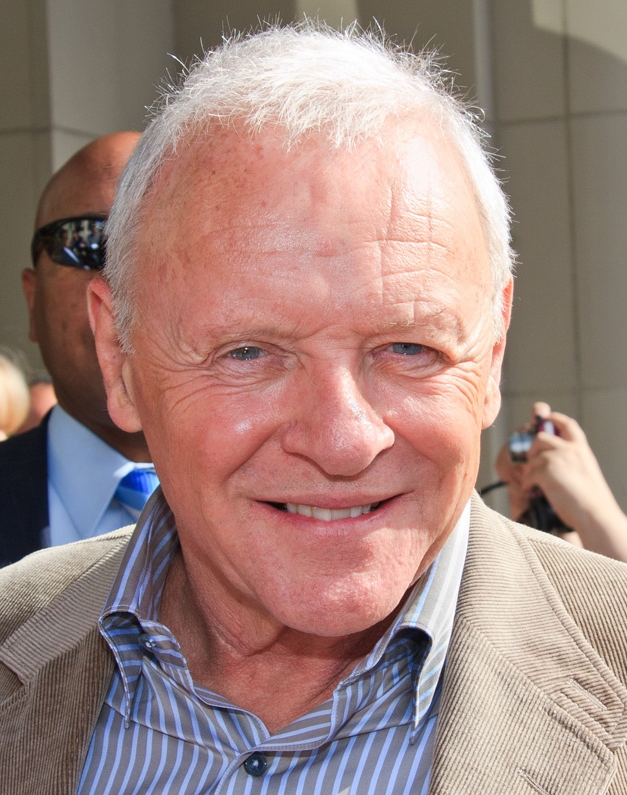 Anthony Hopkins: O ator que viveu Hannibal Lecter, um dos vilões mais icônicos da história do cinema, foi nomeado pela rainha Elizabeth com o título de “Sir” em 1993, por seus trabalhos como ator. Reprodução: Flipar