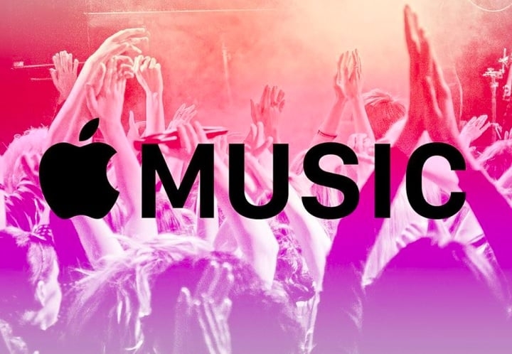 Além disso, a Apple investiu pesadamente em serviços como o iCloud, Apple Music, Apple TV , Apple Pay e Apple Arcade, diversificando ainda mais suas fontes de receita. Reprodução: Flipar